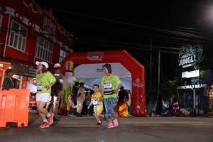 BIB: 505, 3304
                            <button type="button" onclick="openModal(26259208)" class="btn btn-primary btn-sm float-right btn-popup" data-toggle="modal" data-target=".modal-high-quality">
                        <i class="fas fa-shopping-cart"></i> Add to Cart
                    </button>
                                            <button type="button" onclick="isThisMe(26259208, true)" class="btn btn-success btn-sm float-right btn-popup btn-isme hidden" data-toggle="tooltip" data-placement="bottom" title="นี่คือรูปของคุณใช่ไหม คลิกที่นี่เพื่อเอาเข้าอัลบั้ม">
                        <i class="fas fa-plus"></i> Add to album
                    </button>
                    <button type="button" onclick="isThisMe(26259208, false)" class="btn btn-warning btn-sm float-right btn-popup btn-isnotme hidden">
                        <i class="fas fa-ban"></i> Remove from album
                    </button>